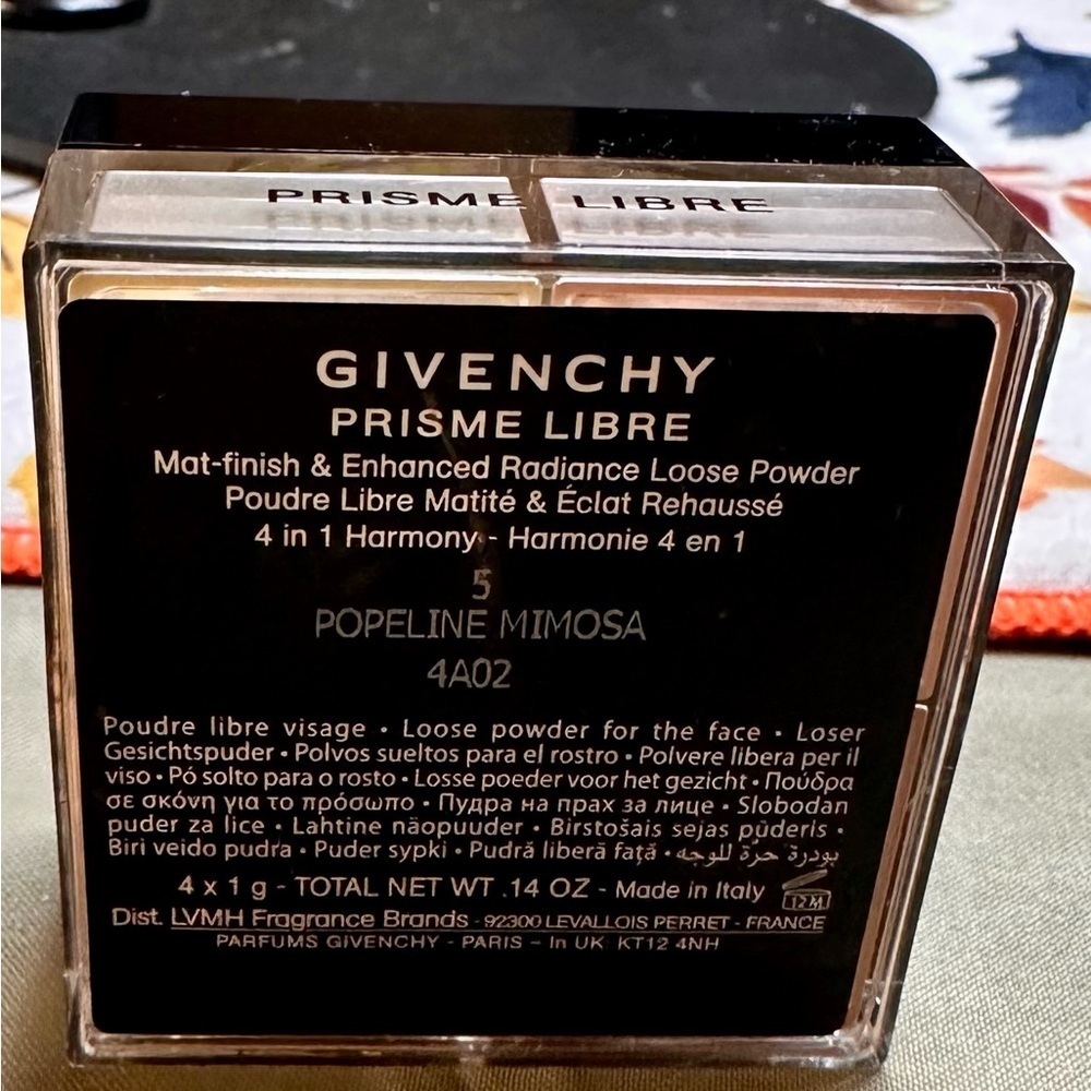 Givenchy Prisme Libre Loose Powder - Popeline Mimosa 5 - Picture 3 of 3